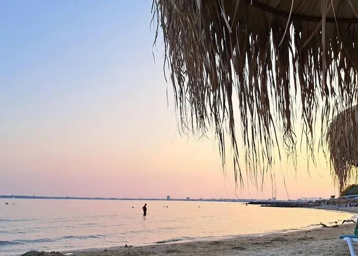 Апартамент Vesi комплекс Artur Свети Влас